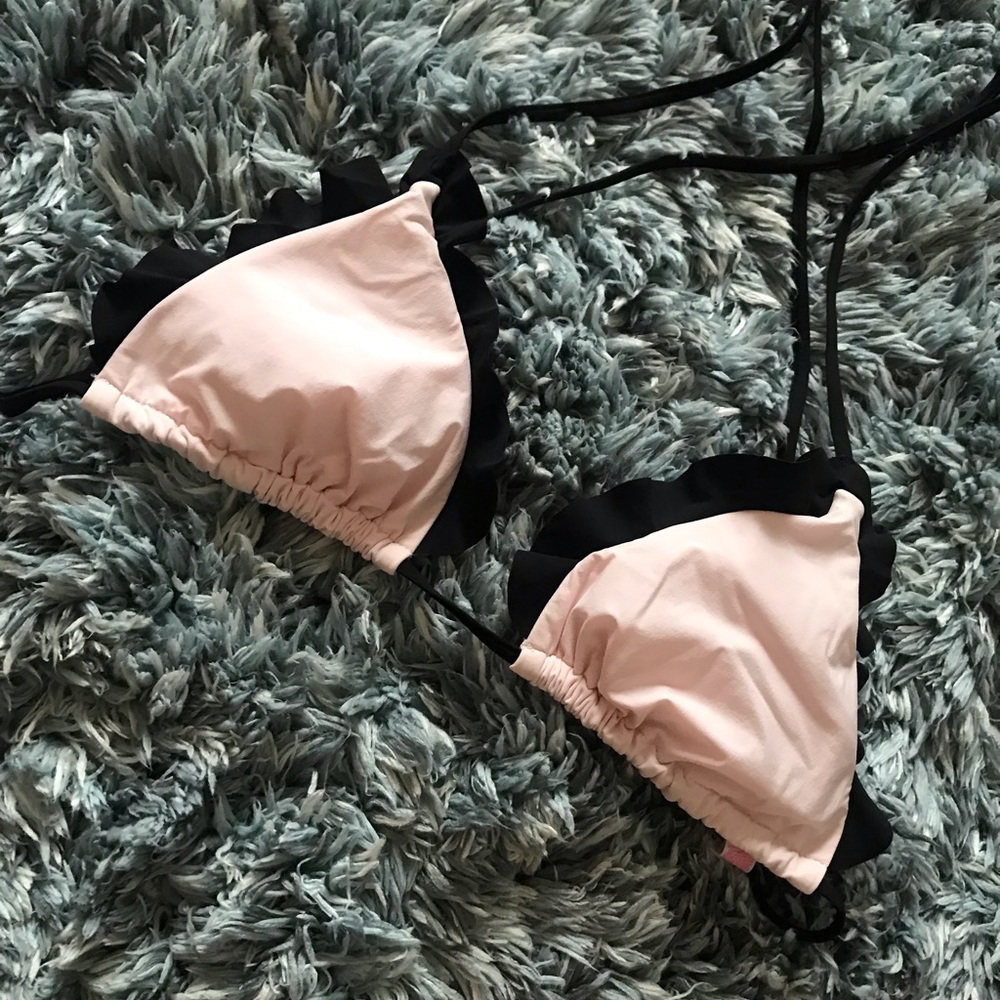 Scalloped Bikini Top🐠